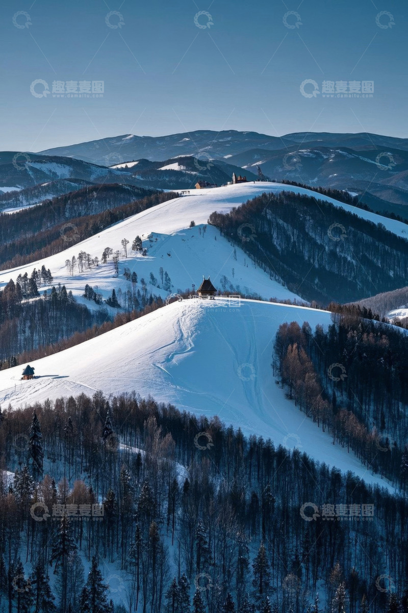 高清大图下载【趣麦麦图】雪山森林中的小屋风景