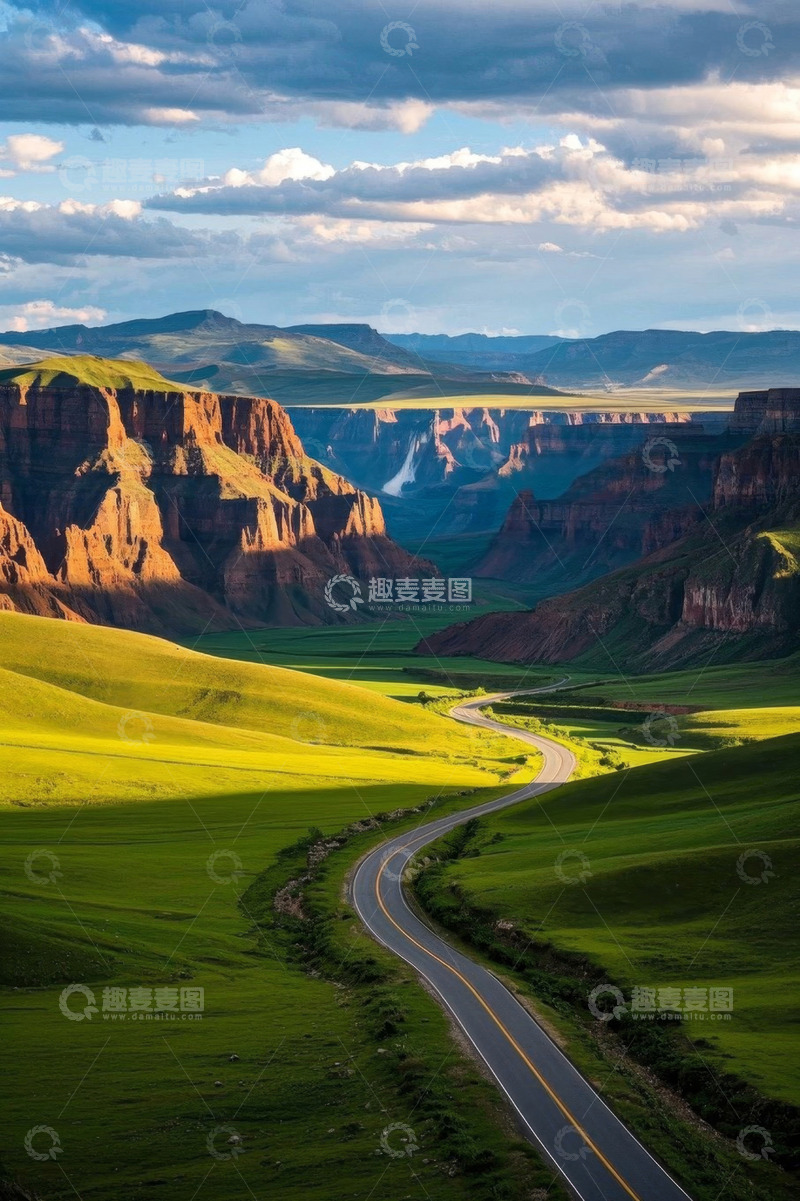 高清大图下载【趣麦麦图】山间蜿蜒公路自然风光