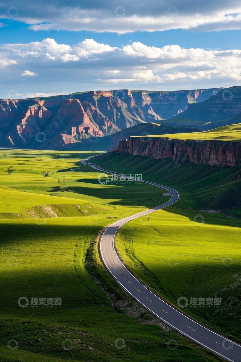 高清大图下载【趣麦麦图】草原蜿蜒公路与壮丽山景