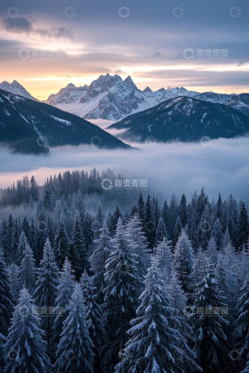 高清大图下载【趣麦麦图】雪覆山林与远山日出景观