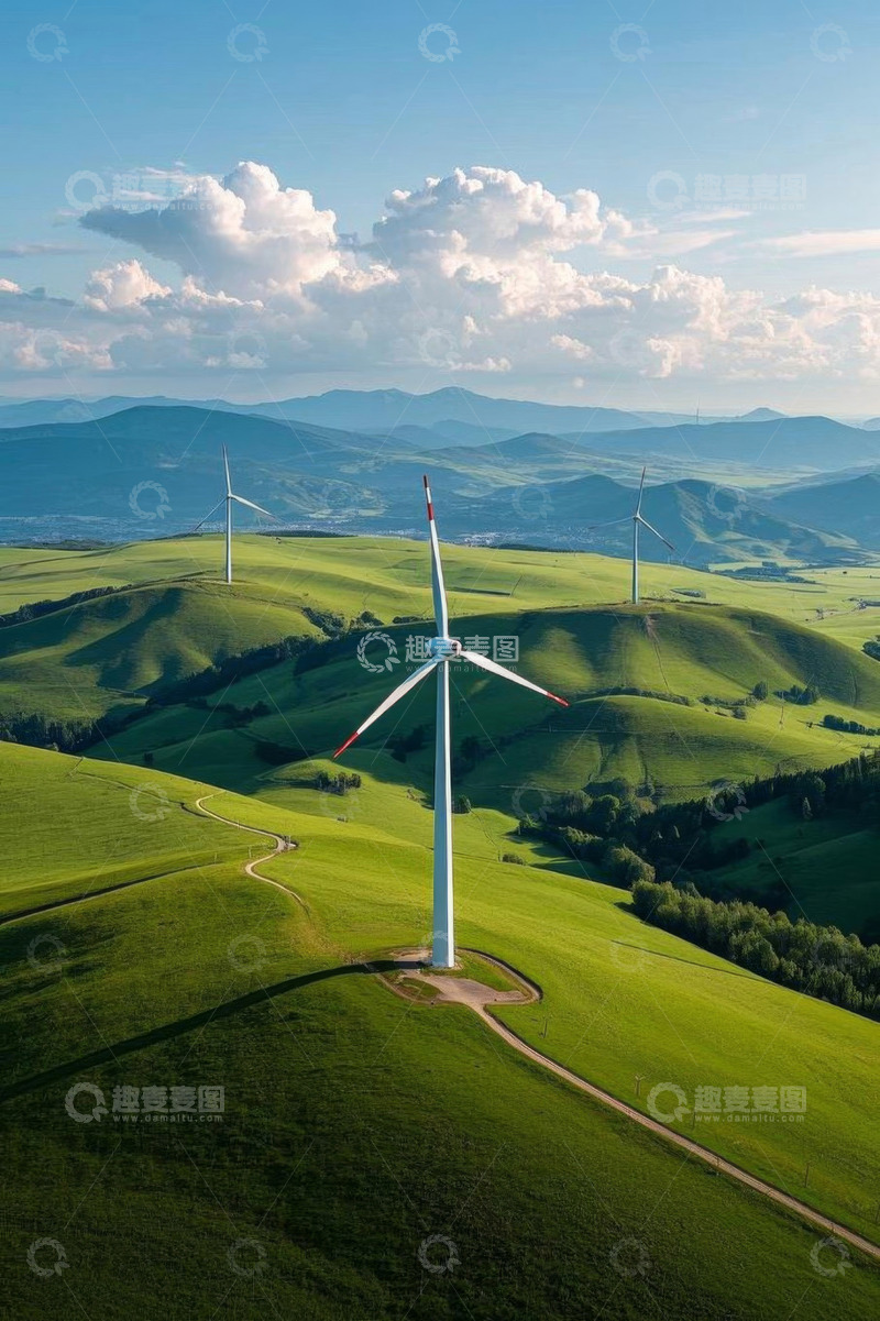 高清大图下载【趣麦麦图】草原上的风力发电机航拍图