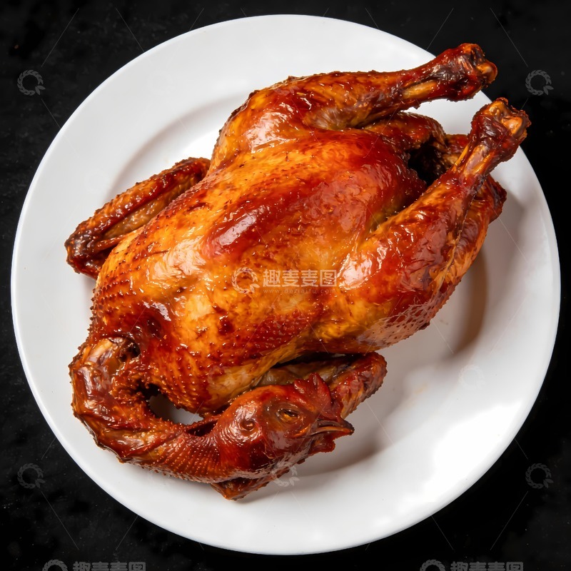 高清大图下载【趣麦麦图】盘子里放着一只烤鸡