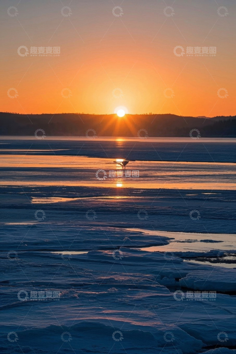 高清大图下载【趣麦麦图】冰面日落时分自然景观