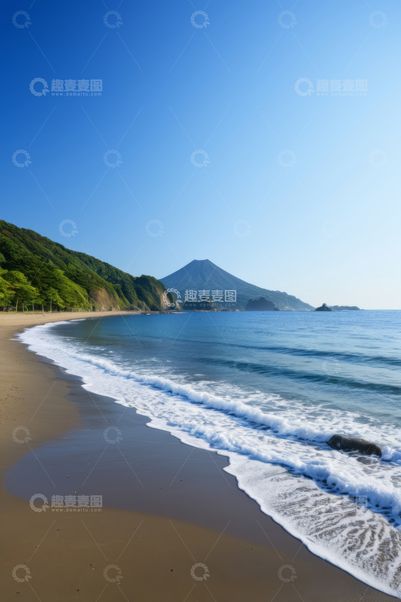 高清大图下载【趣麦麦图】海边沙滩与远山风景