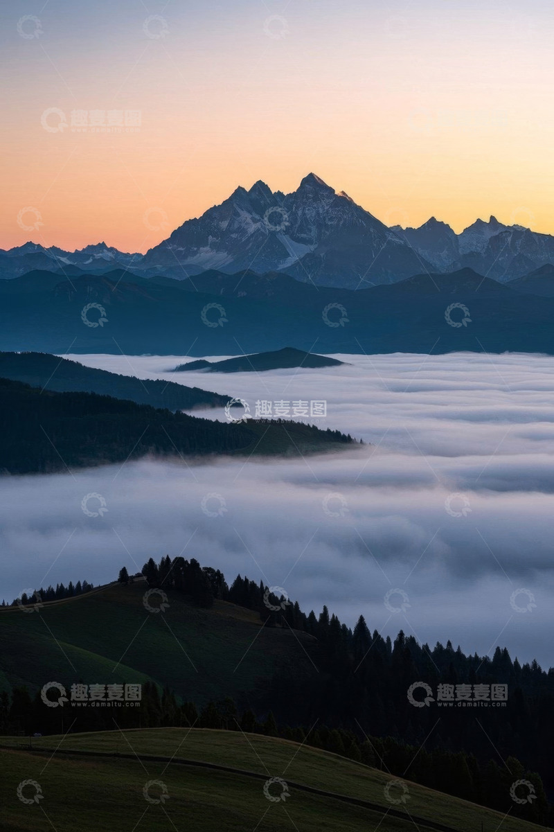 高清大图下载【趣麦麦图】山间云海日出景观