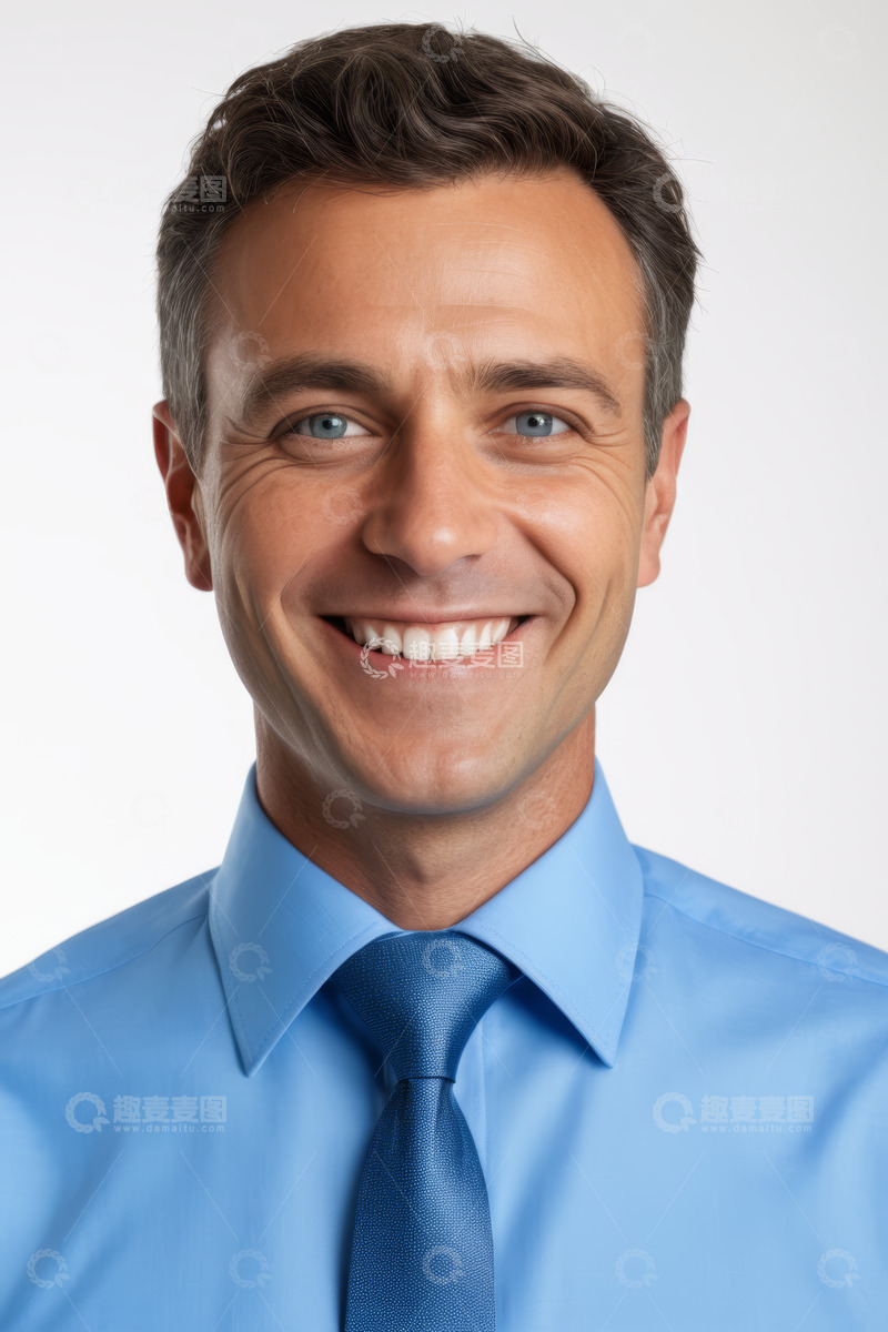 高清大图下载【趣麦麦图】商务男士微笑正面肖像