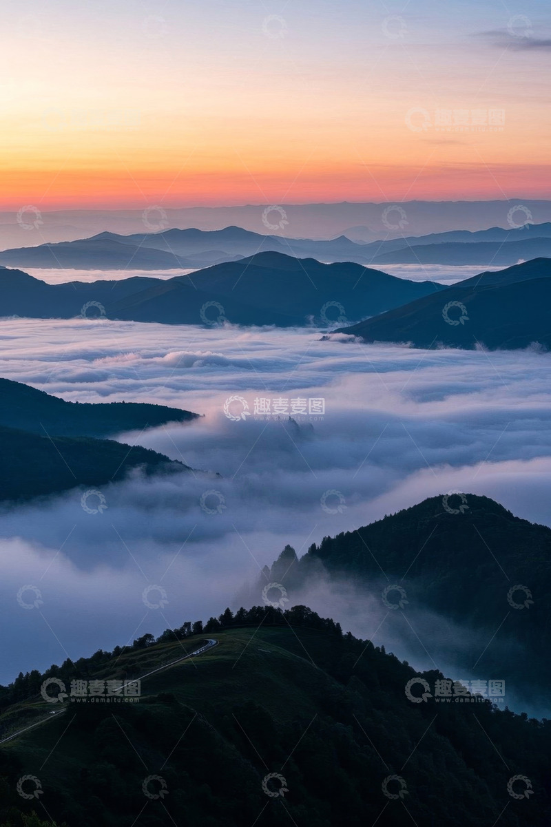 高清大图下载【趣麦麦图】山间云海日出全景