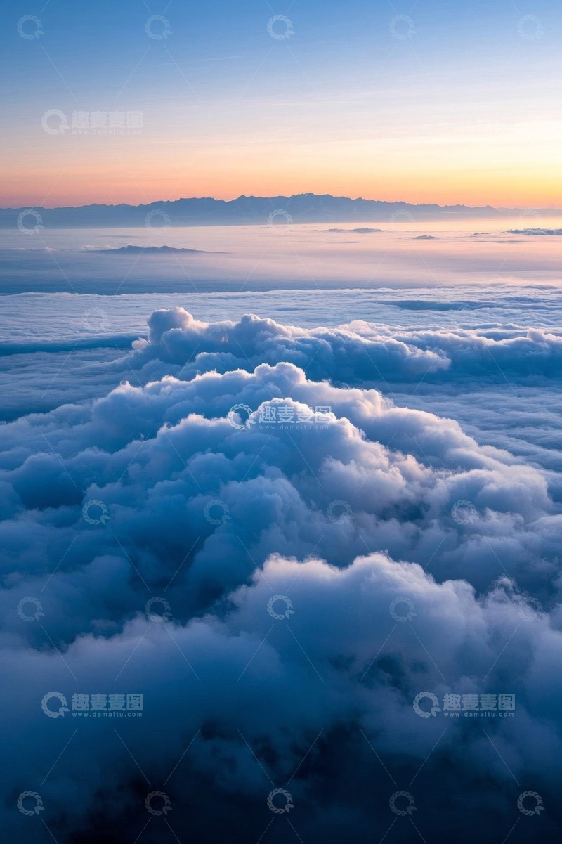 高清大图下载【趣麦麦图】高空云海与远山日出景观