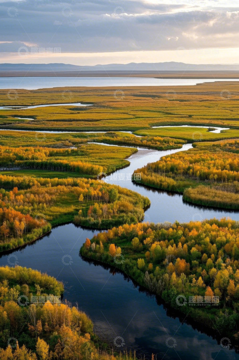高清大图下载【趣麦麦图】秋季河流与森林自然风光