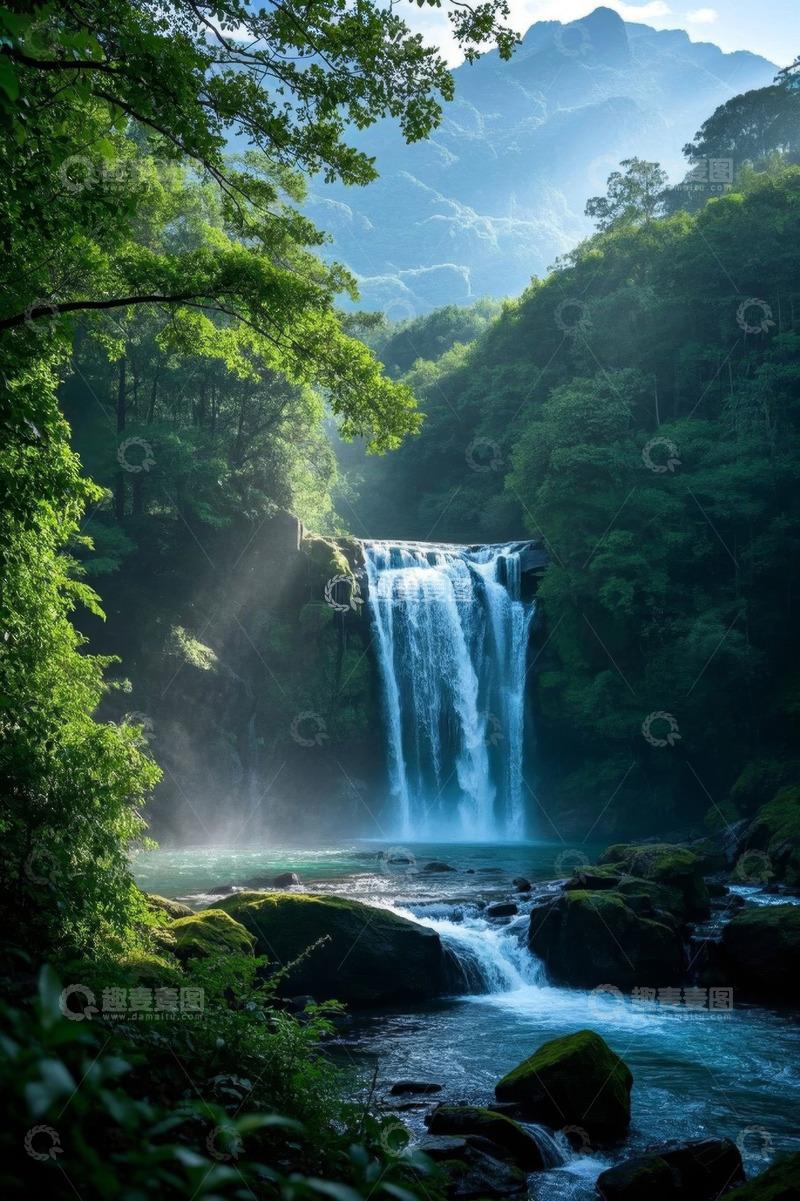 高清大图下载【趣麦麦图】森林中瀑布自然景观