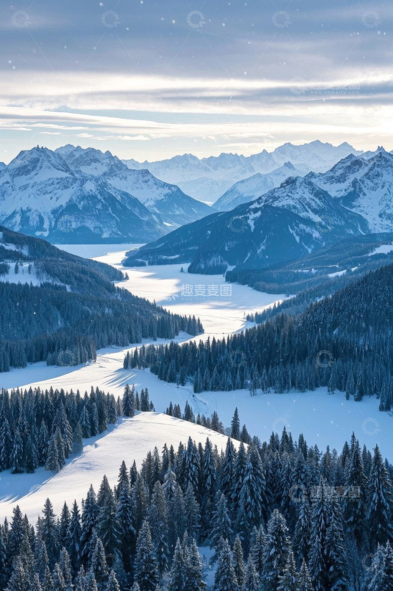 高清大图下载【趣麦麦图】冬日雪山森林全景