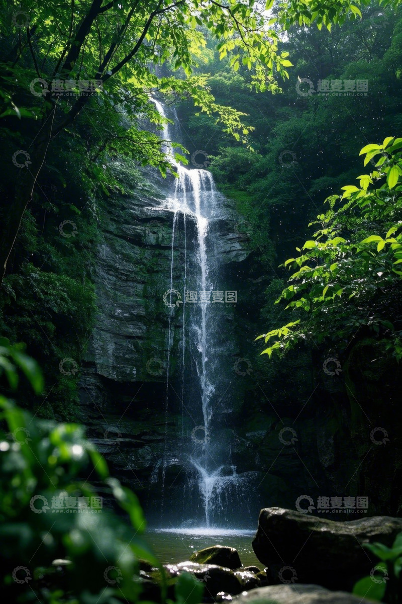 高清大图下载【趣麦麦图】森林中的瀑布自然景观