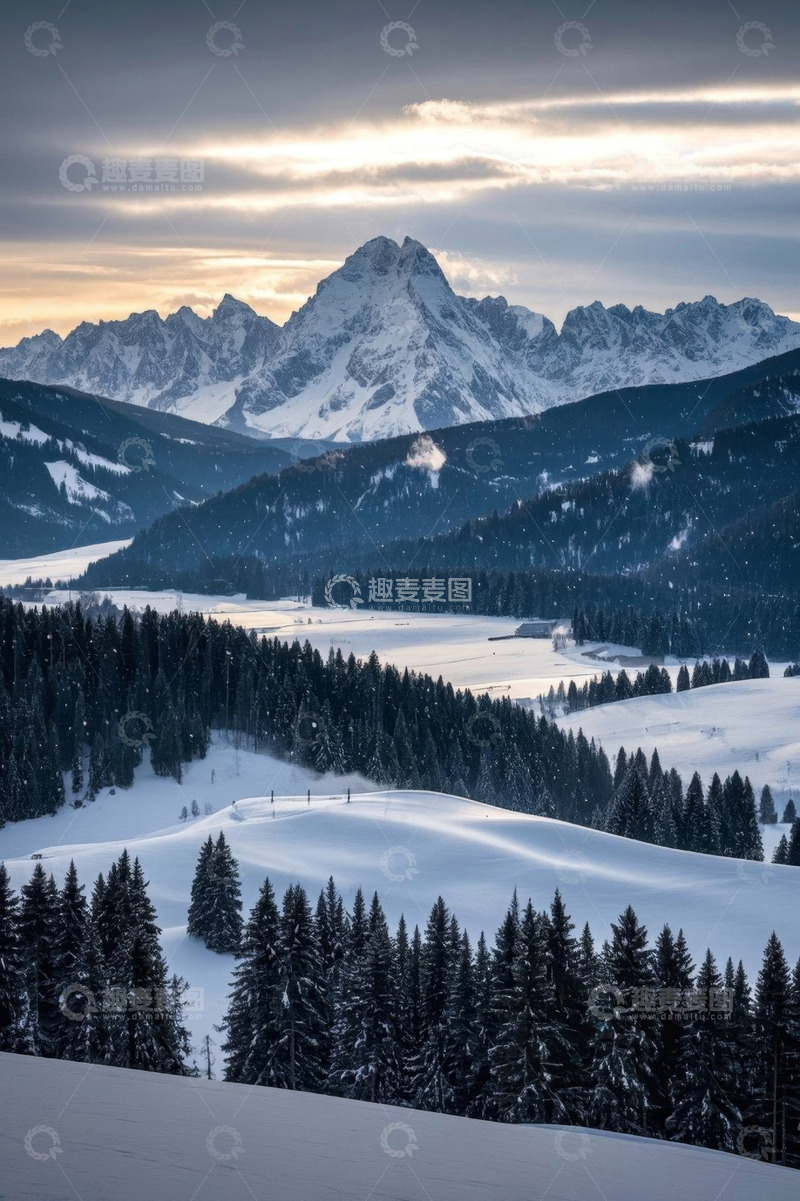 高清大图下载【趣麦麦图】雪山森林冬日自然风光全景