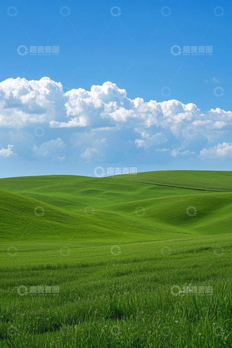 高清大图下载【趣麦麦图】绿色草原与蓝天白云风景