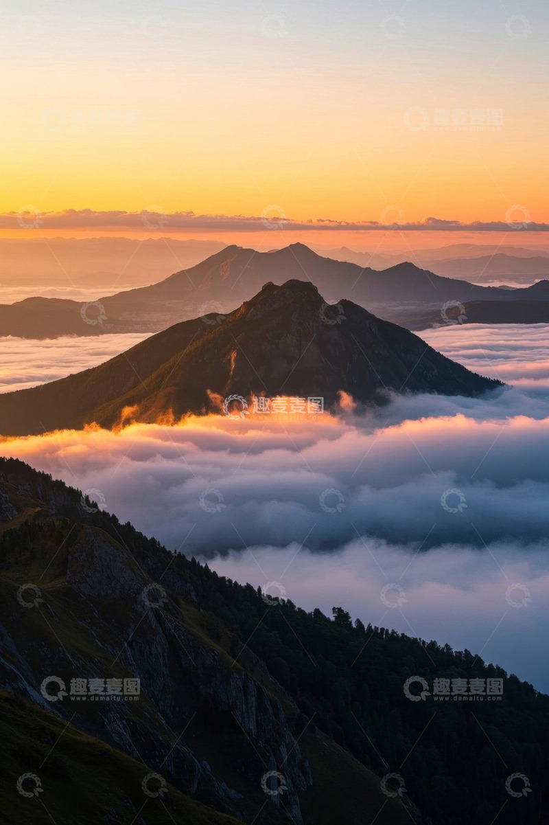 高清大图下载【趣麦麦图】山间云海日出美景