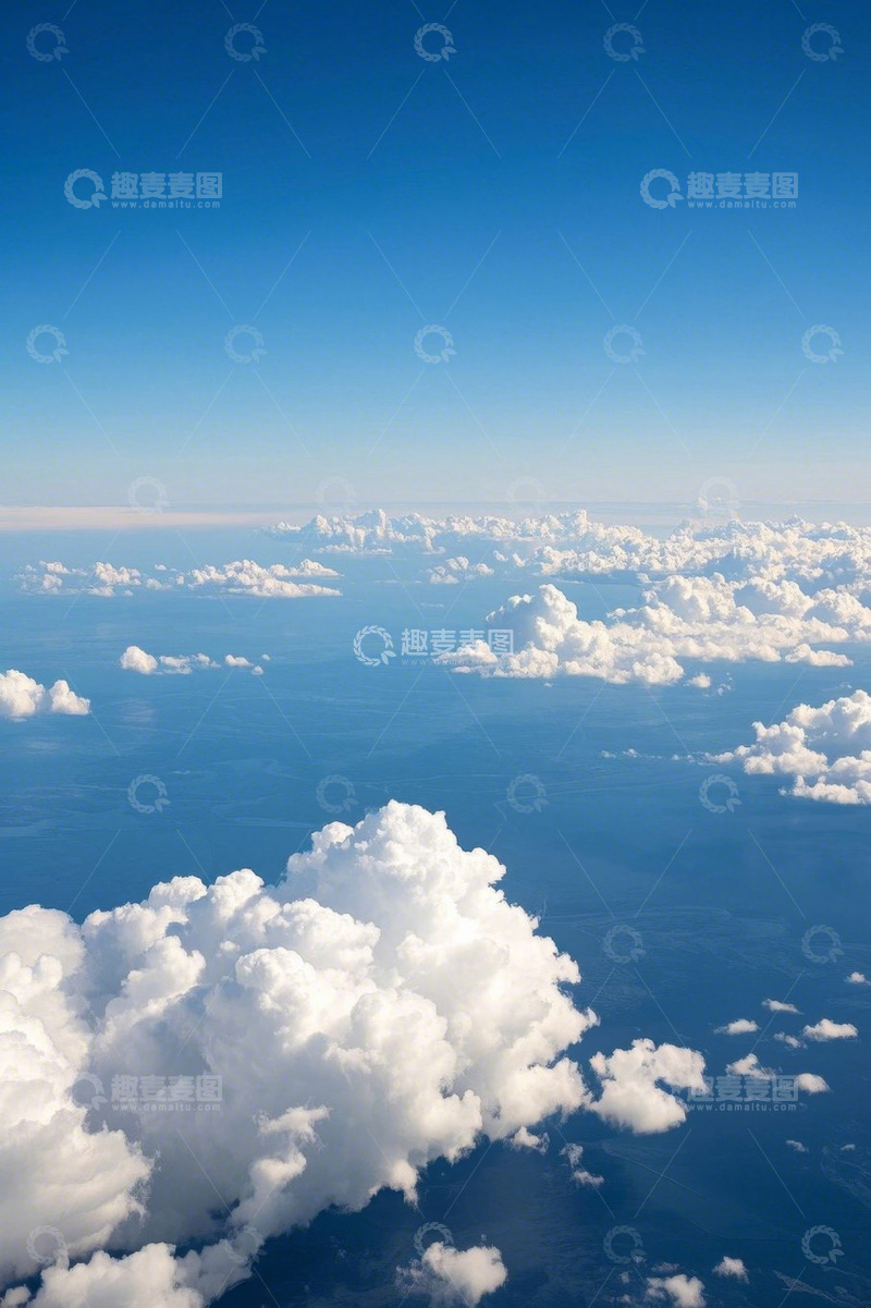 高清大图下载【趣麦麦图】高空视角下的蓝天白云景观