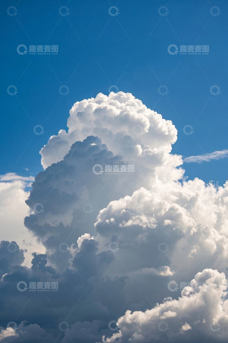 高清大图下载【趣麦麦图】蓝天中蓬松的积云景象