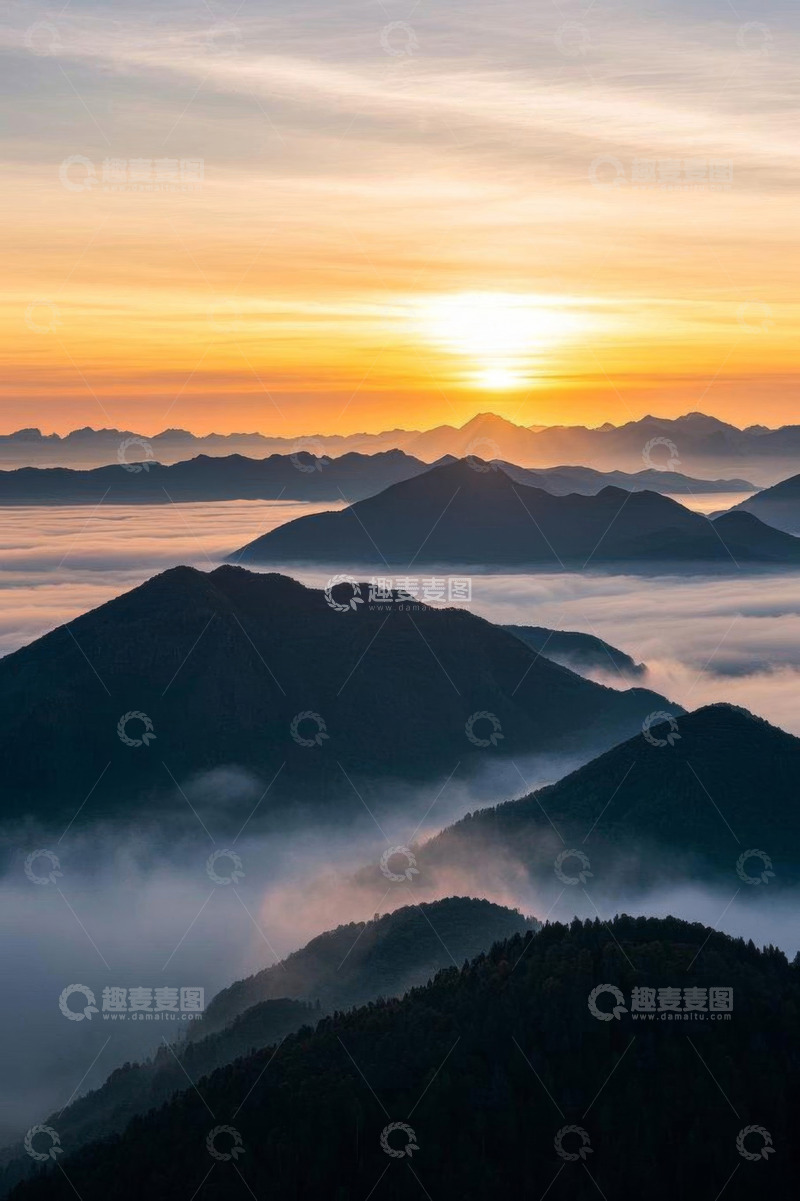 高清大图下载【趣麦麦图】山间云海日出景观