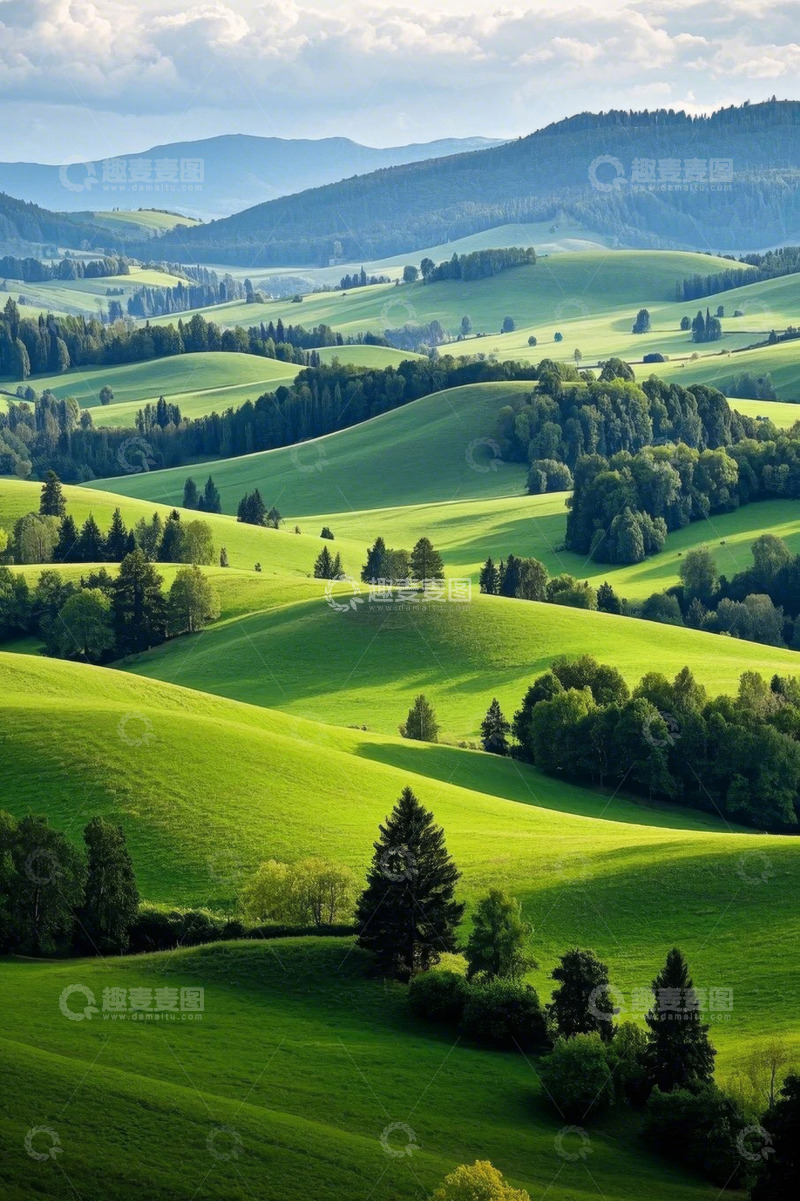 高清大图下载【趣麦麦图】绿色山丘森林自然风光