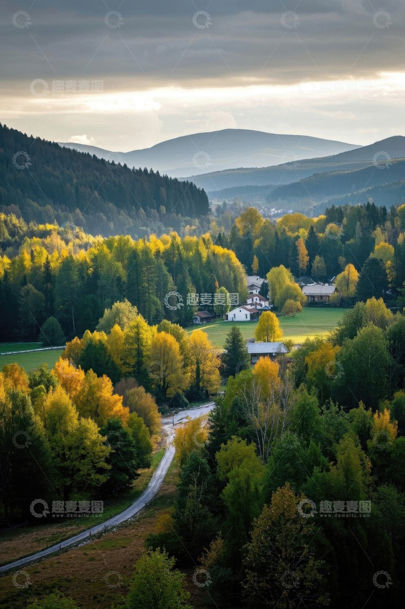高清大图下载【趣麦麦图】山谷间秋色森林与村庄风景