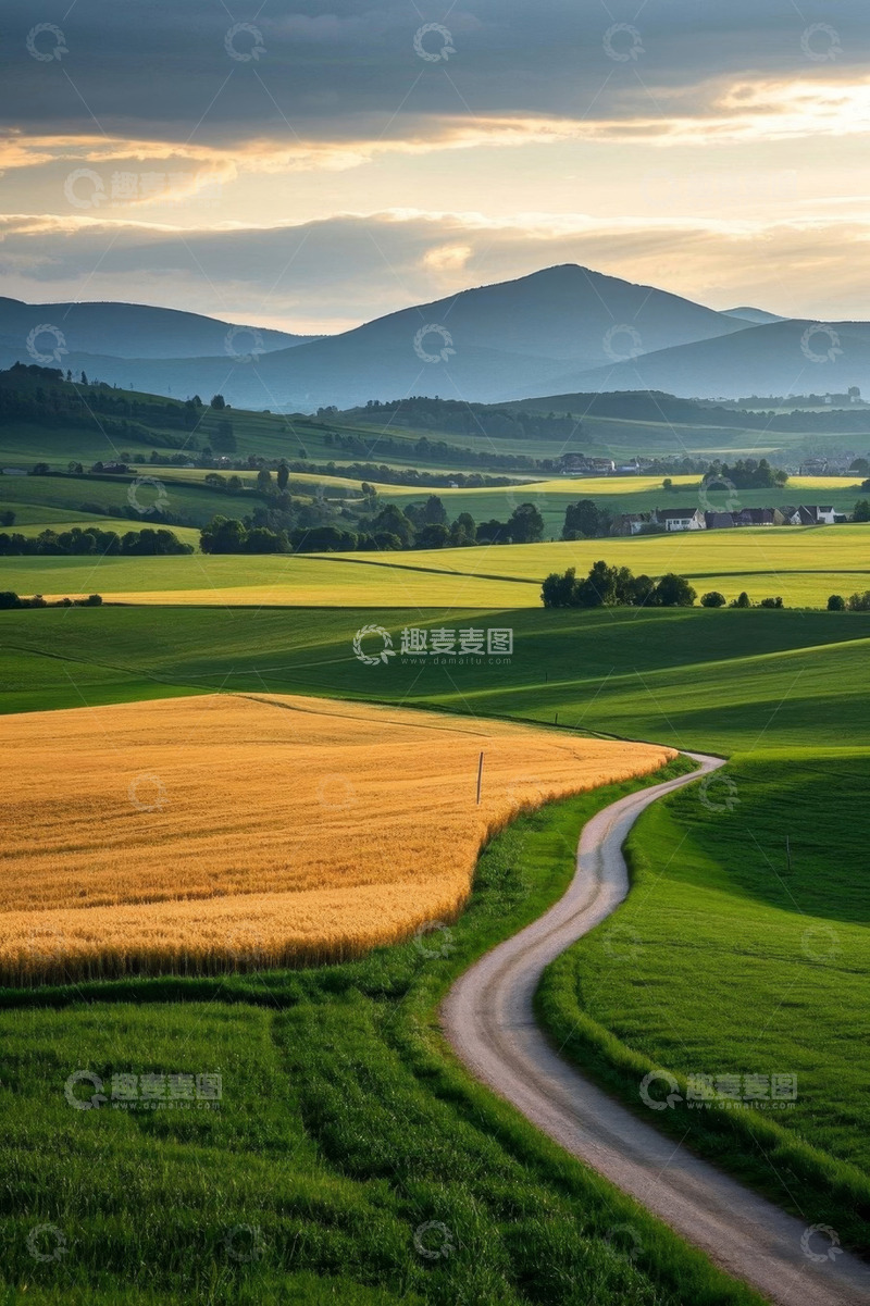 高清大图下载【趣麦麦图】田园风光中的蜿蜒小路