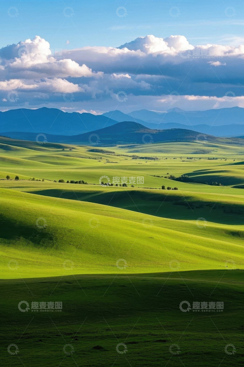 高清大图下载【趣麦麦图】广袤草原与远山蓝天白云景观