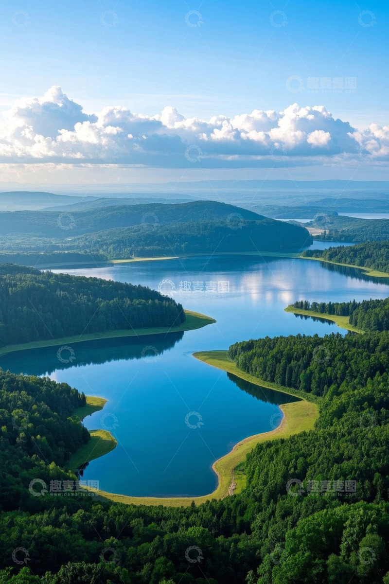 高清大图下载【趣麦麦图】湖泊森林自然风光全景