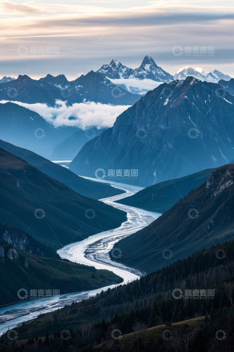 高清大图下载【趣麦麦图】山间河流与雪山自然风光