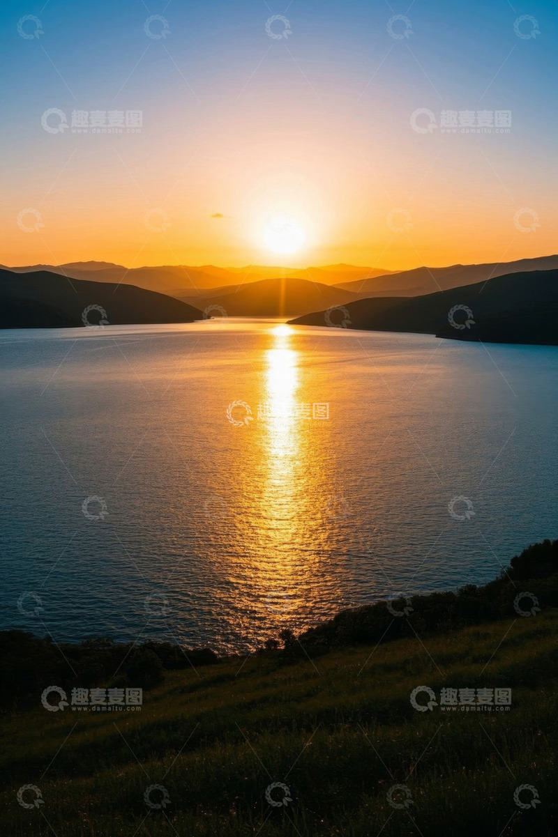 高清大图下载【趣麦麦图】湖面日落自然风光景象
