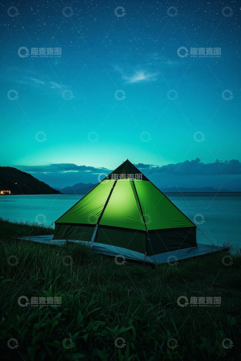 高清大图下载【趣麦麦图】湖畔露营帐篷与星空夜景