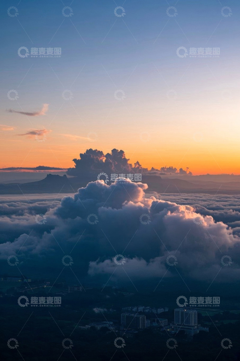 高清大图下载【趣麦麦图】高空云海日出景象