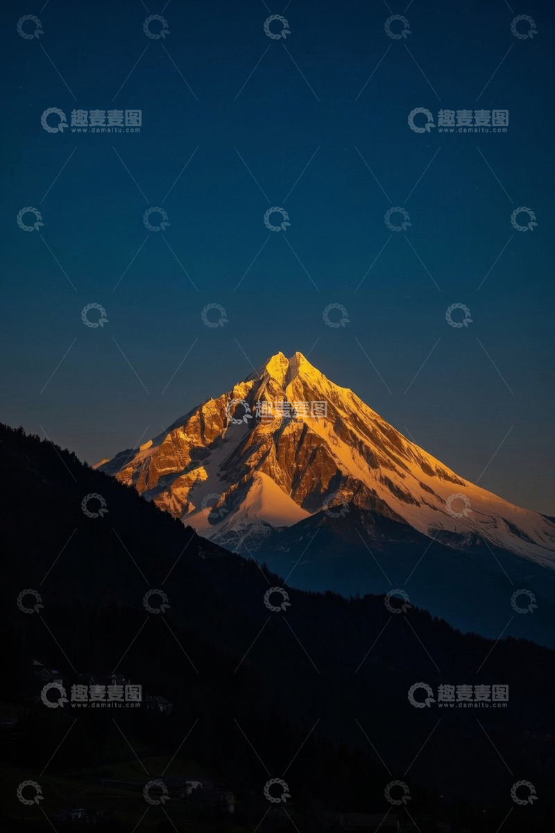 高清大图下载【趣麦麦图】日照金山雪山风景