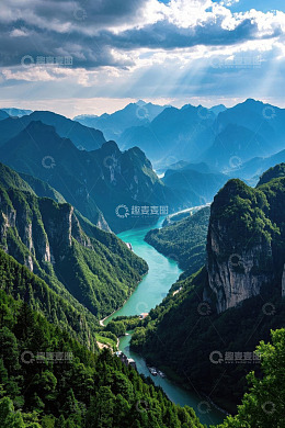山谷河流自然风光全景