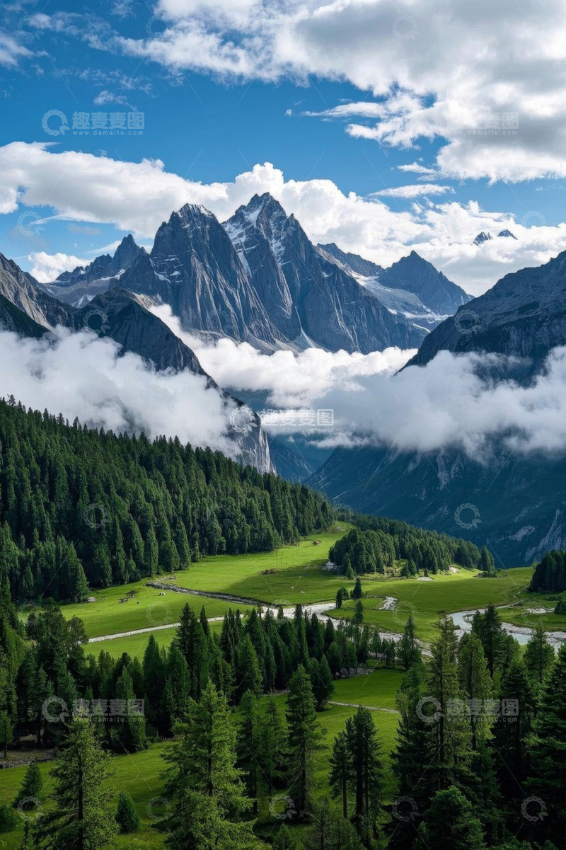 高清大图下载【趣麦麦图】山林间巍峨山脉自然风光