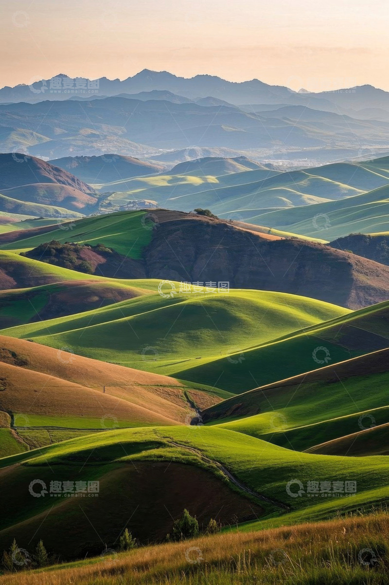 高清大图下载【趣麦麦图】起伏山丘自然风光全景