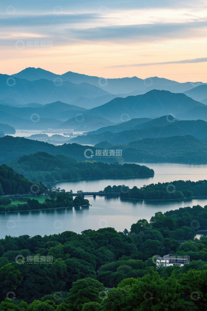 高清大图下载【趣麦麦图】山水相依的自然风光