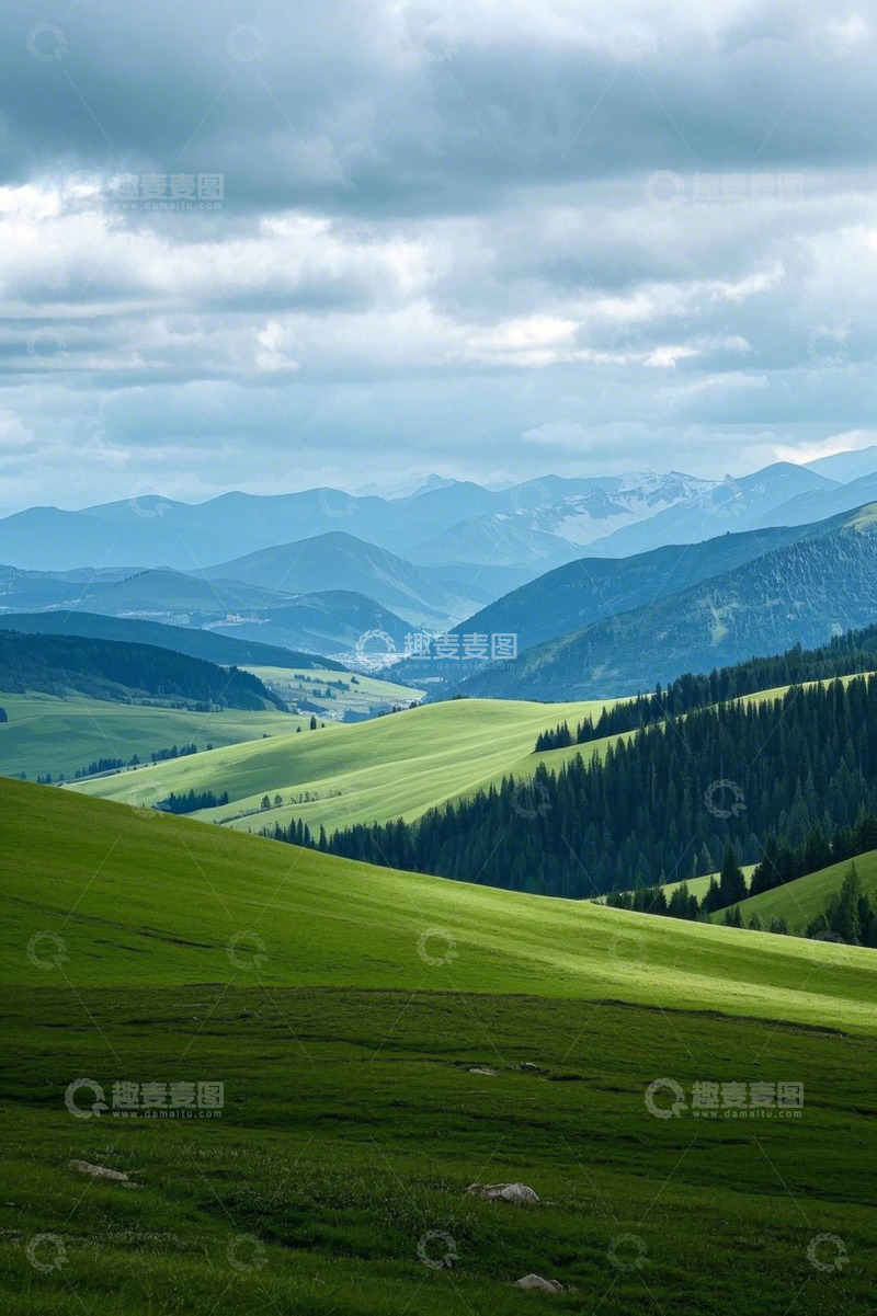 高清大图下载【趣麦麦图】山峦起伏的草原自然风光