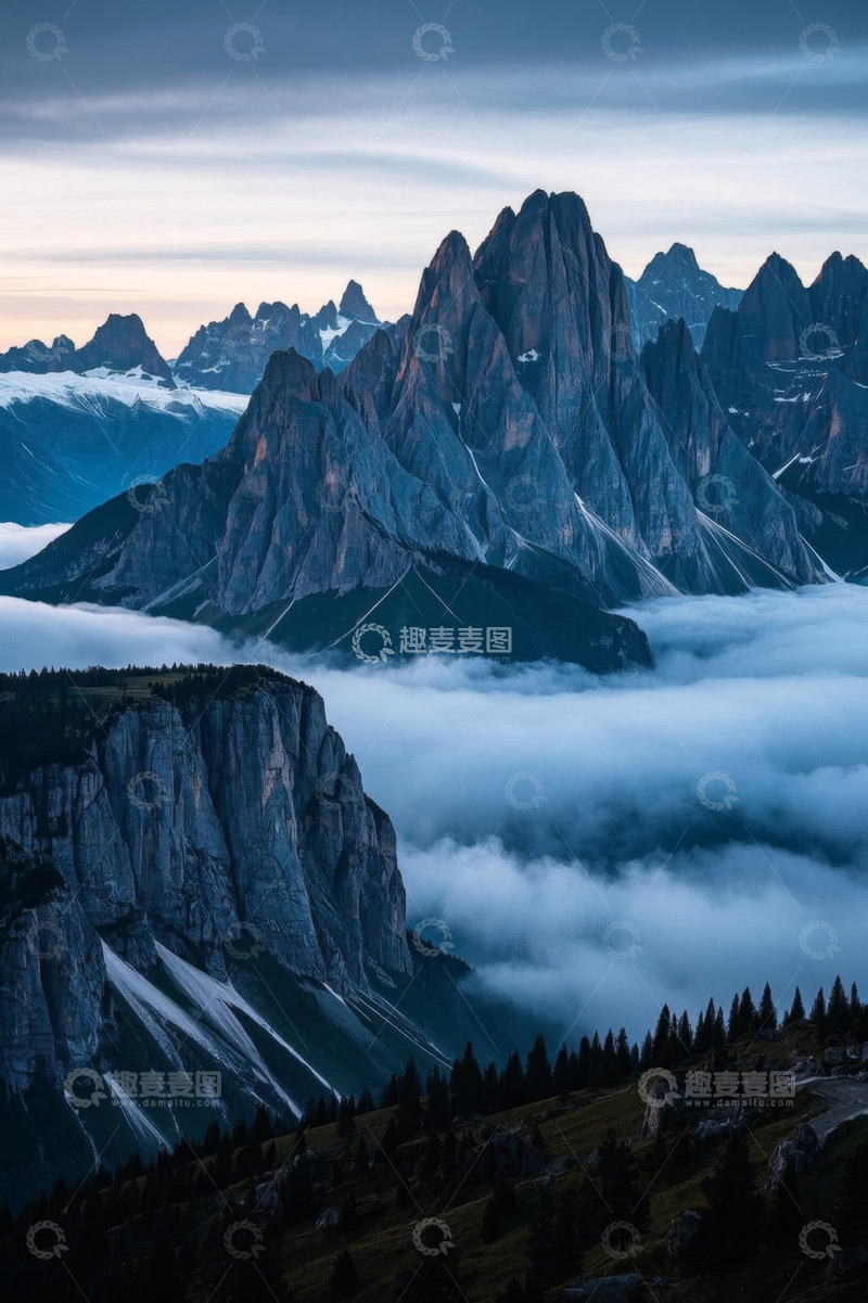 高清大图下载【趣麦麦图】阿尔卑斯山云海山峰景观