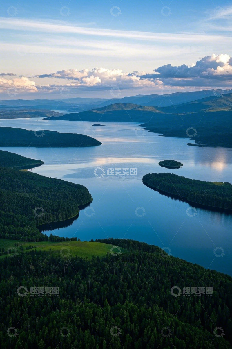 高清大图下载【趣麦麦图】湖泊森林自然风光全景