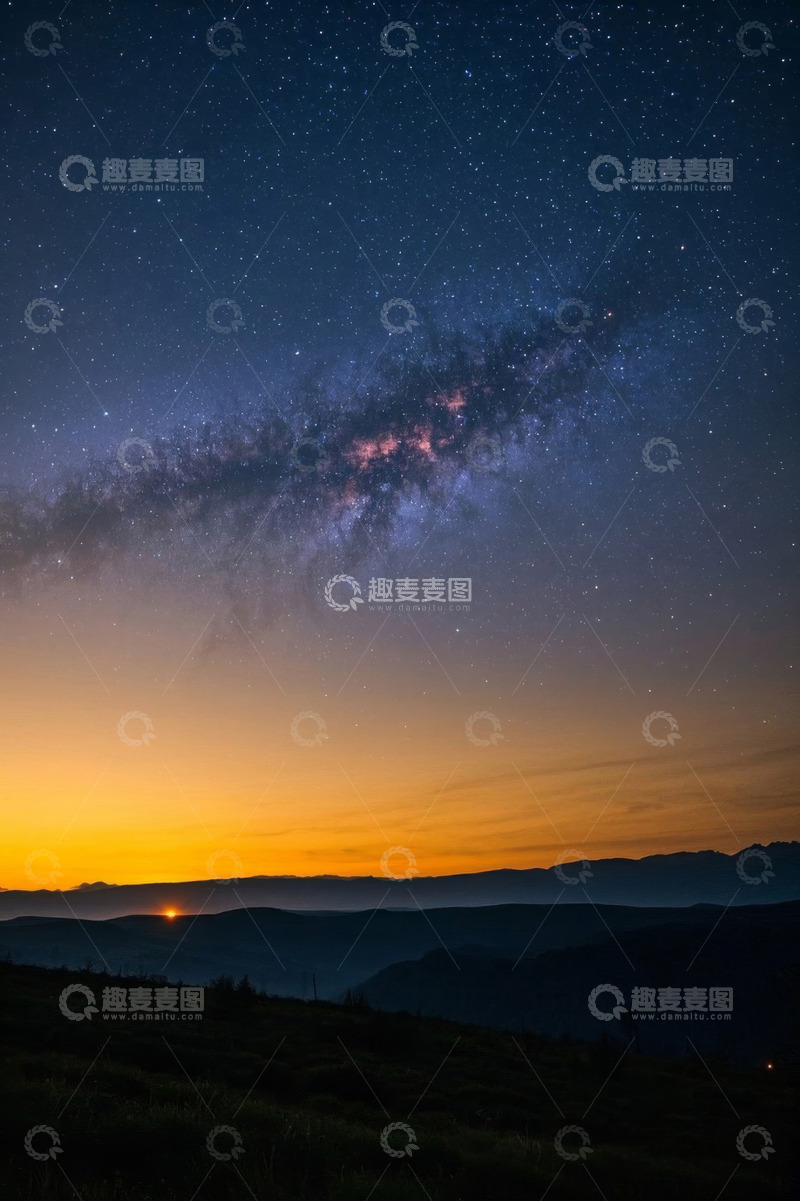 高清大图下载【趣麦麦图】山间日落时分的璀璨星空