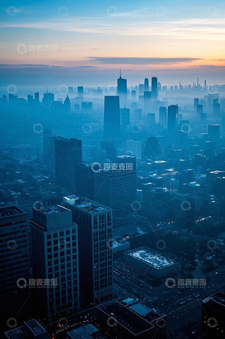 城市高楼日出远景
