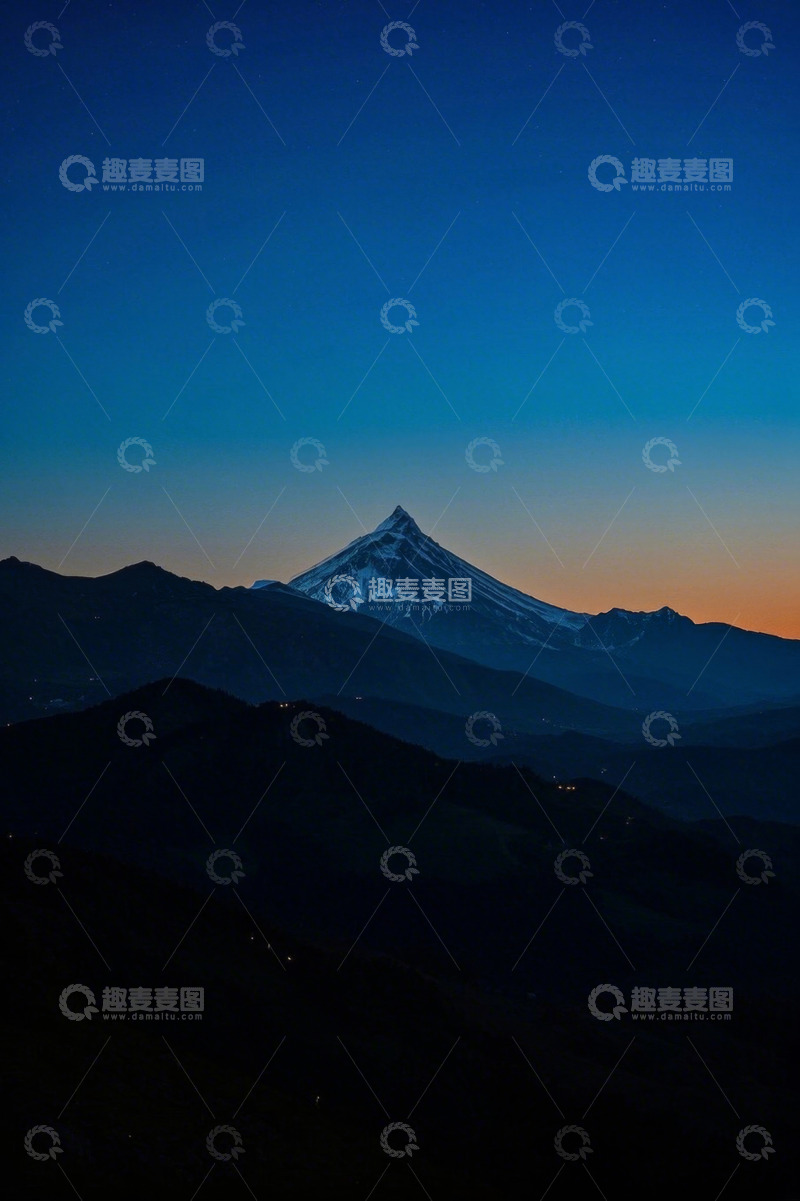 高清大图下载【趣麦麦图】雪山暮色远景