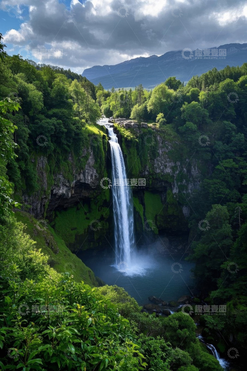 高清大图下载【趣麦麦图】山林间瀑布自然景观