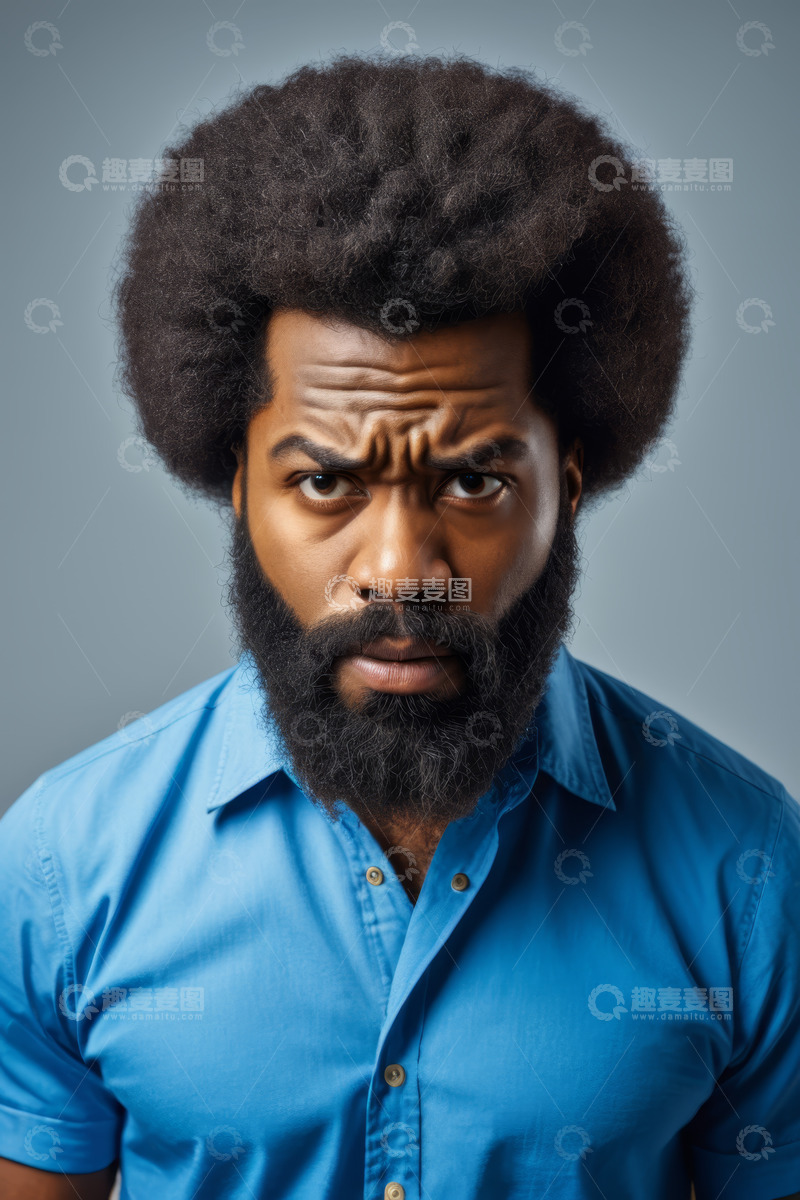 高清大图下载【趣麦麦图】非洲男人严肃表情特写