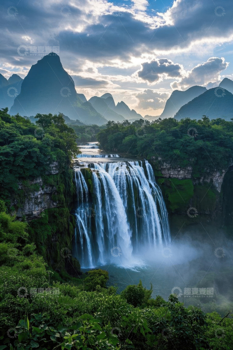 高清大图下载【趣麦麦图】山水间壮丽瀑布自然景观