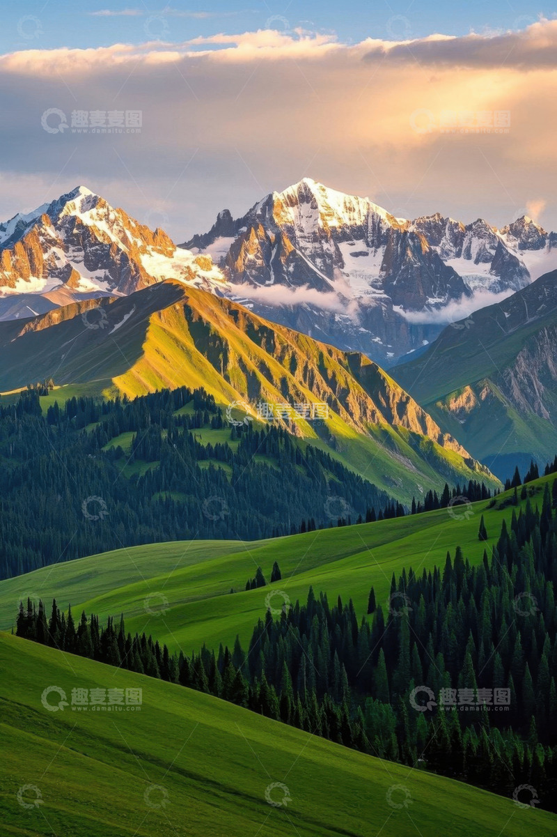 高清大图下载【趣麦麦图】雪山下的绿色草原风光