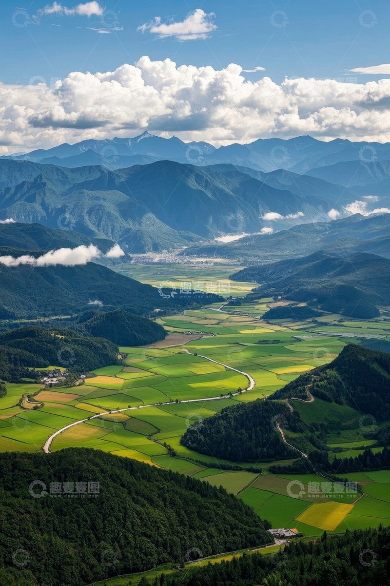 高清大图下载【趣麦麦图】俯瞰青山绿野田园风光