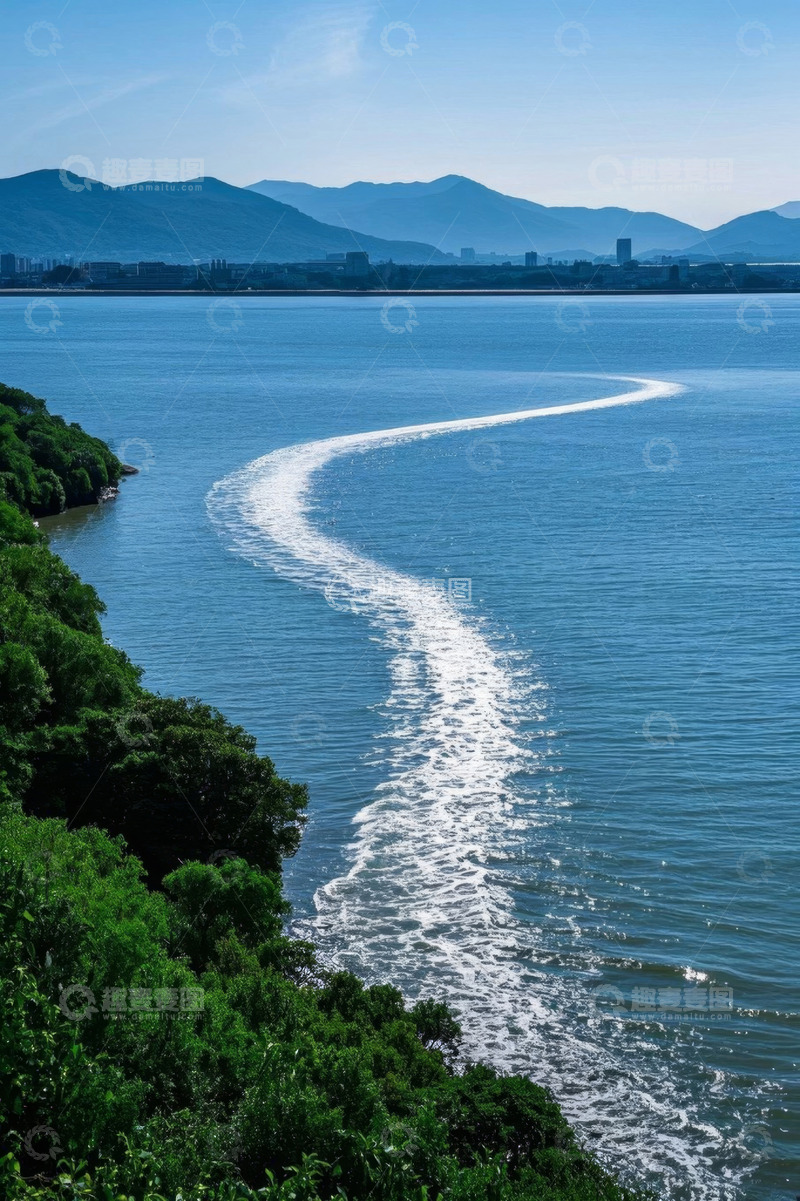 高清大图下载【趣麦麦图】山水间蜿蜒的水面航迹