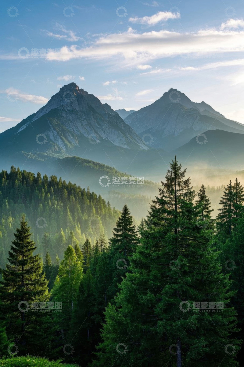 高清大图下载【趣麦麦图】山林间云雾缭绕的山脉景观