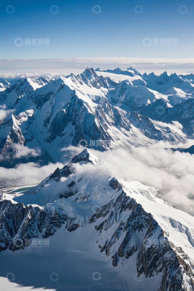 高清大图下载【趣麦麦图】航拍雪山全景自然风光